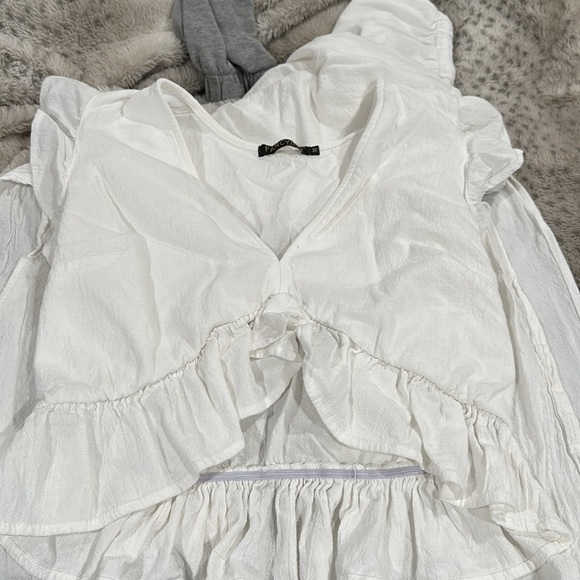 Two piece set - Picture 4 of 8